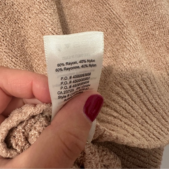 Wilfred Aritzia Dusty Rose Turtleneck Long Sleeve Sweater Size Small Women’s - Picture 11 of 11